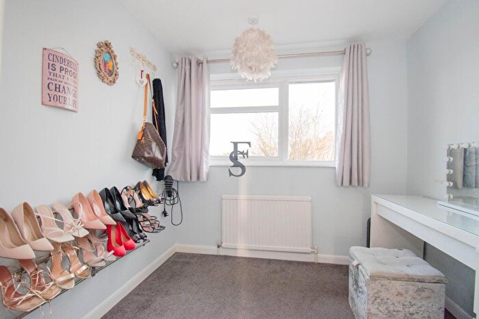 5 Bedroom Detached House For Sale In Redruth Avenue, Wigston, LE18