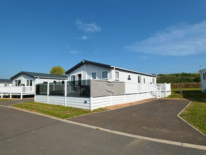2 Bedroom Lodge For Sale In Church Lane, CO5