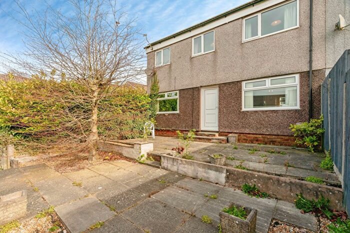 3 Bedroom Mews For Sale In Kingsbury Place, Burnley, Lancashire, BB10