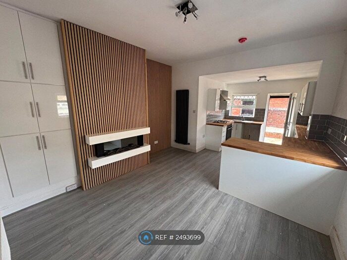 3 Bedroom End Of Terrace House To Rent In Blenheim Road, Barnsley, S70