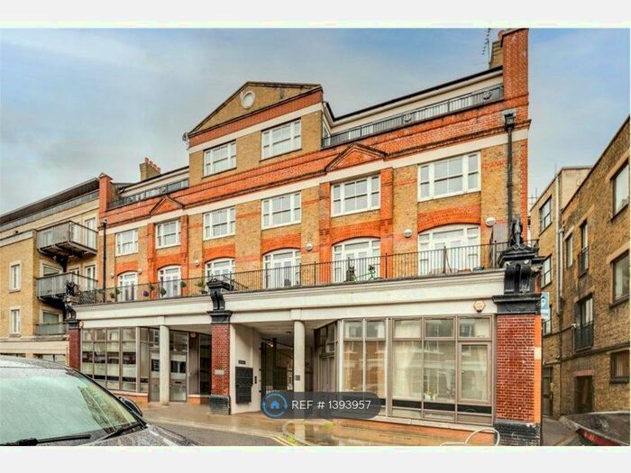2 Bedroom Flat To Rent In Bromells Road, London, SW4