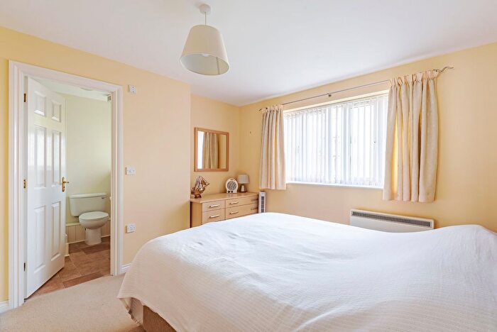 2 Bedroom Flat For Sale In Hayling Close, Priddys Hard, Gosport, Hampshire, PO12