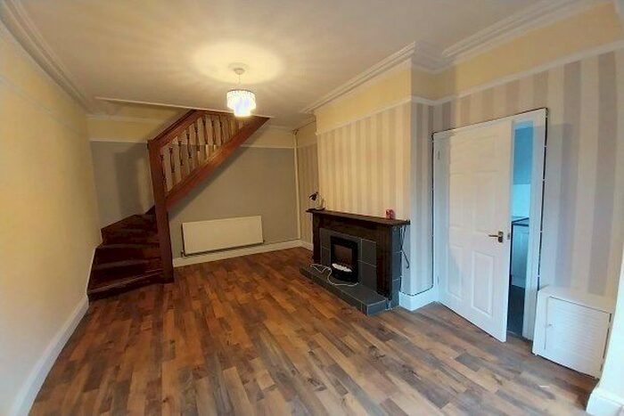 Maisonette To Rent In Oxford Road, Birmingham, B27