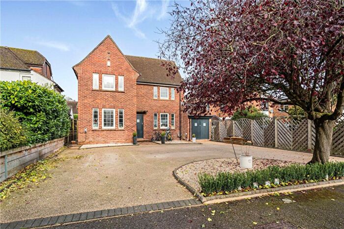 4 Bedroom Detached House For Sale In Blandford Avenue, Oxford, Oxfordshire, OX2