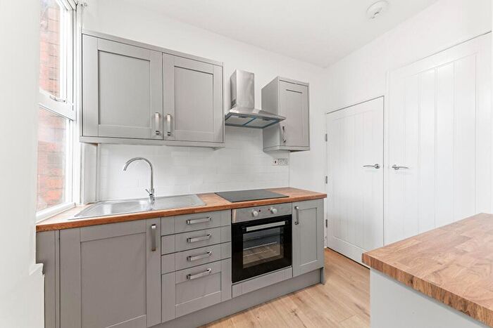 2 Bedroom Terraced House To Rent In Pasture View, Leeds, LS12