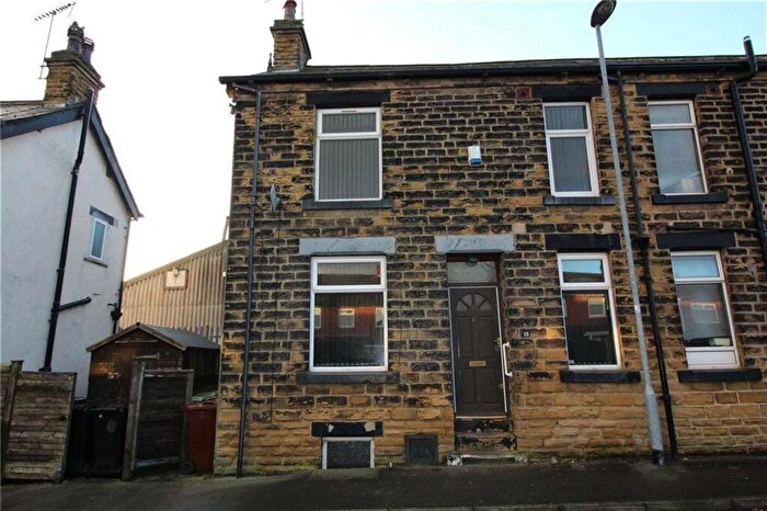 2 Bedroom End Of Terrace House To Rent In Nora Place, Bramley, LS13