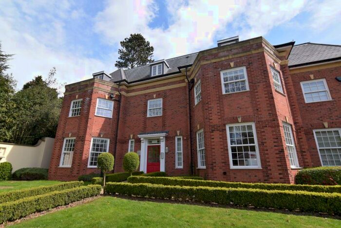 2 Bedroom Apartment To Rent In John Cullis Gardens, Leamington Spa, CV32