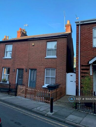 2 Bedroom Semi-Detached House To Rent In Church Street, St.Albans, AL3