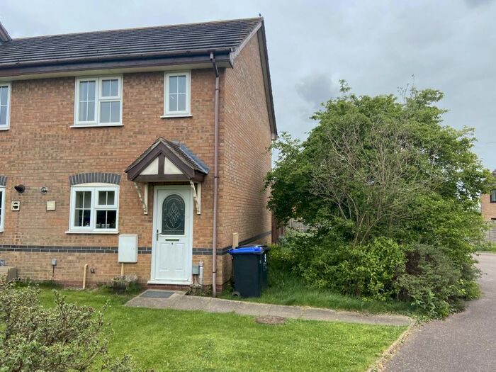 2 Bedroom House To Rent In The Weavers, Northampton, NN4