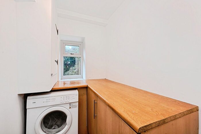 3 Bedroom End Terrace House For Sale In Crown Cottages, Ystradgynlais, Powys, SA9
