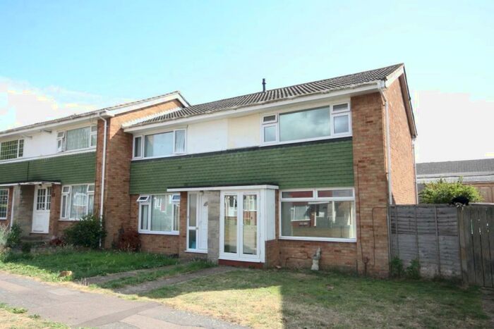 2 Bedroom House To Rent In Palmerston Walk, Sittingbourne, ME10