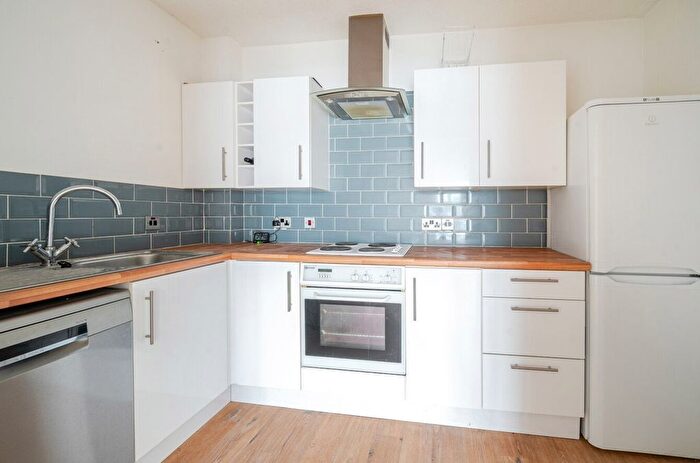 1 Bedroom Flat To Rent In Atlantic Close, Southampton, Hampshire, SO14