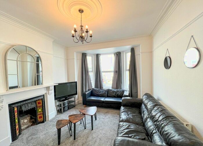 5 Bedroom Property To Rent In Whittington Street, Near Babbage, Plymouth, PL3