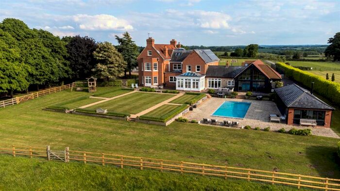 8 Bedroom Country House For Sale In Chesterton Road, Harbury, Leamington Spa, Warwickshire, CV33