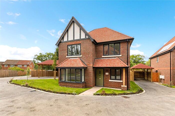 4 Bedroom Detached House For Sale In Hedgerows, Gadbridge Lane, Ewhurst, Surrey, GU6