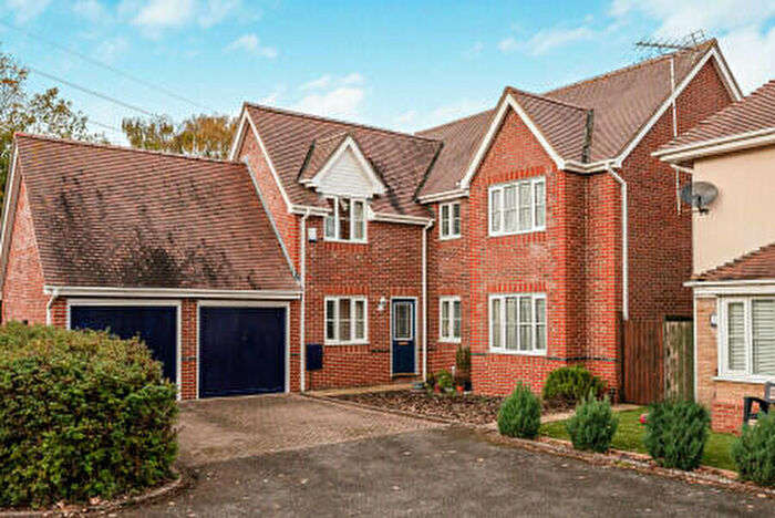 5 Bedroom Detached House For Sale In Bernard Grove, Waltham Abbey, Essex, EN9