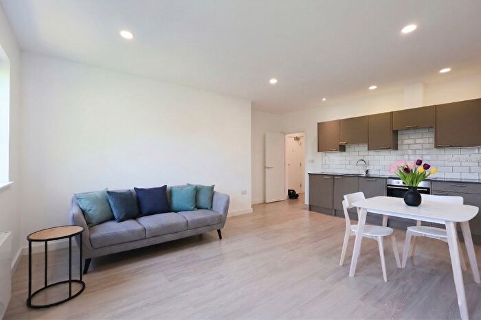 2 Bedroom Flat To Rent In Pembroke House, Exeter, EX1