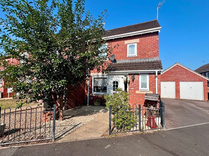 3 Bedroom End Terrace House For Sale In Burge Crescent, Cotford St.Luke, TA4