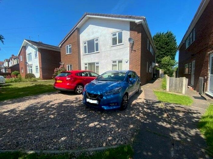 2 Bedroom Maisonette To Rent In Walmley Ash Road, Sutton Coldfield., B76