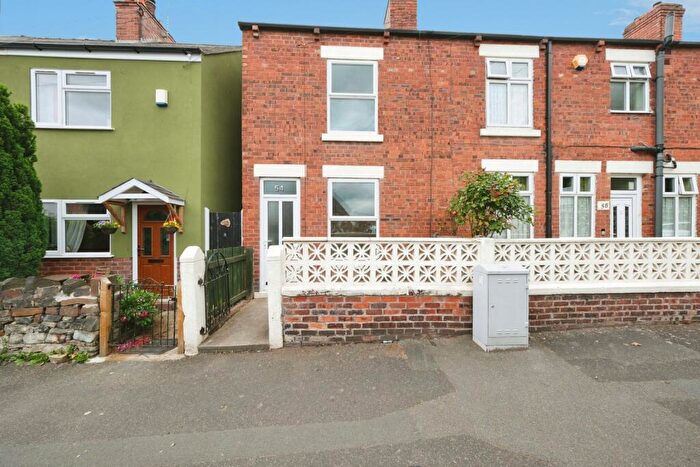 2 Bedroom Terraced House For Sale In School Board Lane, Chesterfield, Derbyshire, S40