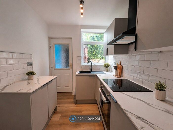 3 Bedroom Semi-detached House To Rent In Thurlington Road, Leicester, LE3