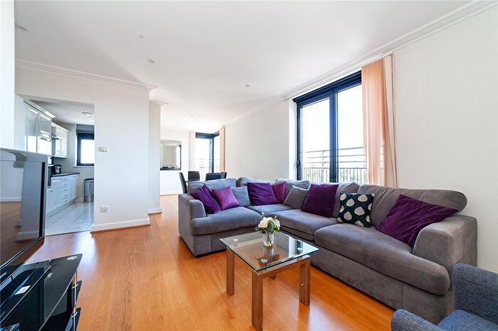 2 Bedroom Flat To Rent In Cromwell Road, South Kensington, London, SW7