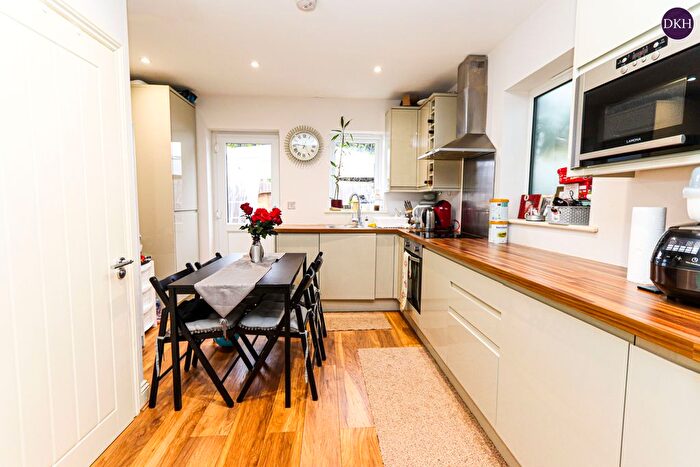 2 Bedroom Detached House To Rent In St. Albans Road, Watford, Hertfordshire, WD17