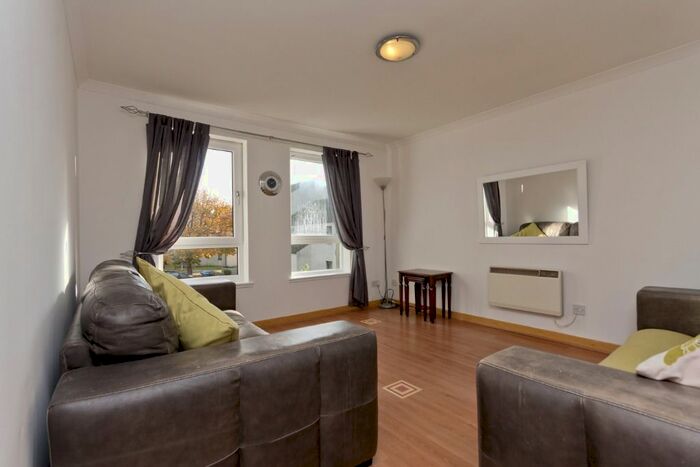 2 Bedroom Flat To Rent In Froghall Terrace, Aberdeen, AB24