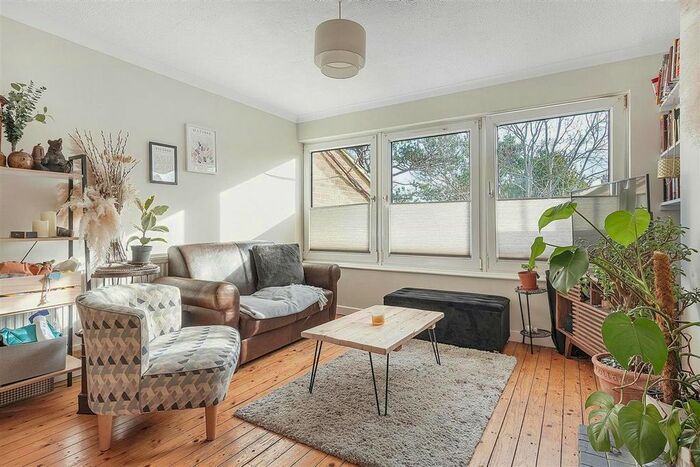 2 Bedroom Flat To Rent In Augustus Road, London, SW19