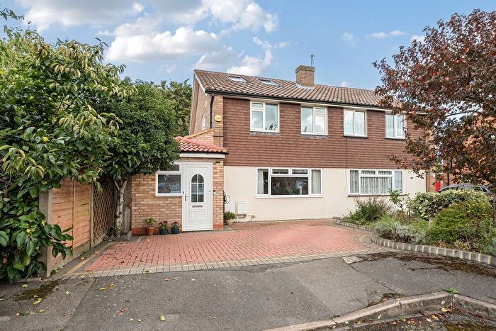 3 Bedroom Semi-Detached House For Sale In Saxon Road, Walton-On-Thames, KT12