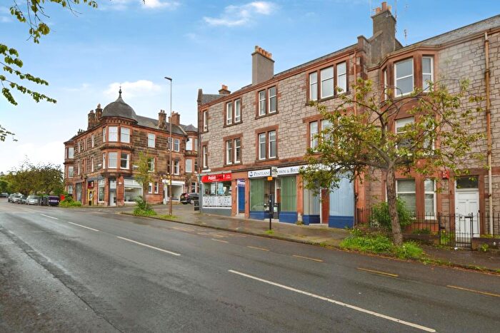 3 Bedroom Flat To Rent In Blackford Avenue, Edinburgh, EH9