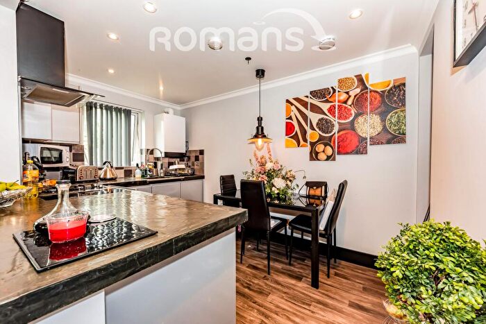 2 Bedroom Flat To Rent In Stratford Court, Salisbury Road, Farnborough, GU14