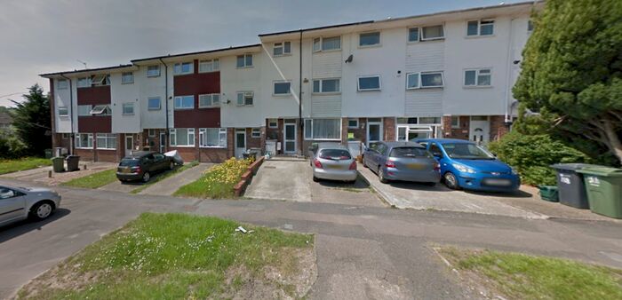 5 Bedroom House To Rent In Guildford Park Avenue, Onslow, GU2