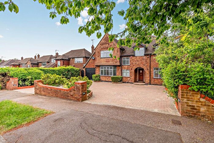 4 Bedroom Detached House To Rent In Bishops Avenue, Northwood, HA6