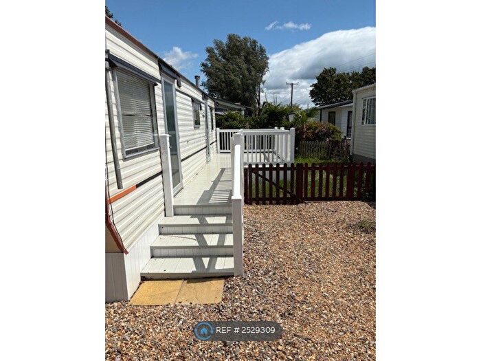 2 Bedroom Mobile/park Home To Rent In New River Bank, Littleport, Ely, CB7