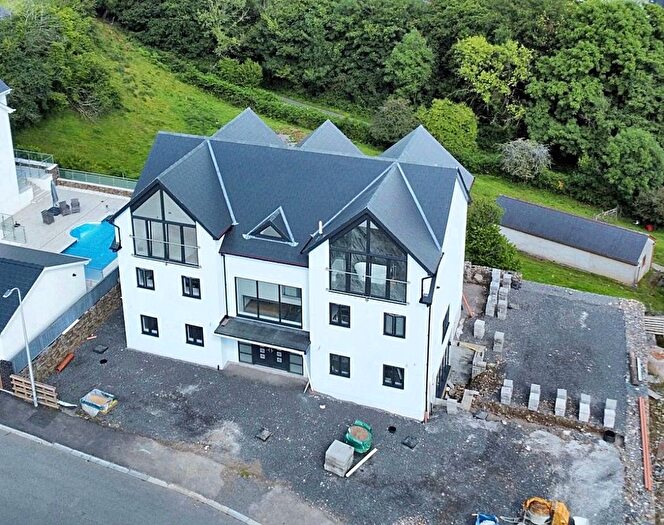 6 Bedroom Detached House For Sale In Abergarw Meadow, Brynmenyn, Bridgend, CF32