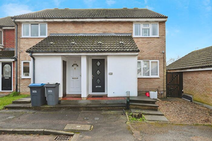 1 Bedroom Maisonette For Sale In Markwell Wood, Harlow, CM19