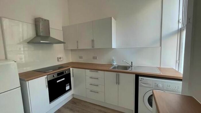 2 Bedroom Flat To Rent In Spittal Street, Edinburgh, EH3