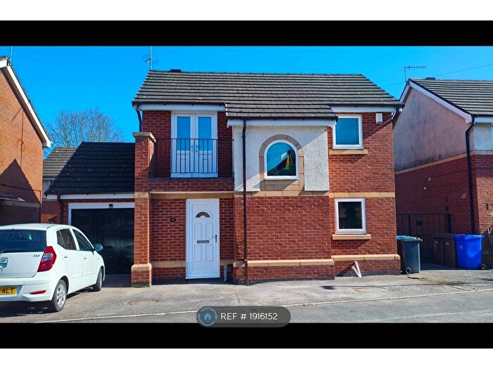 3 Bedroom Detached House To Rent In Shakespeare Close, Stoke-On-Trent, ST2