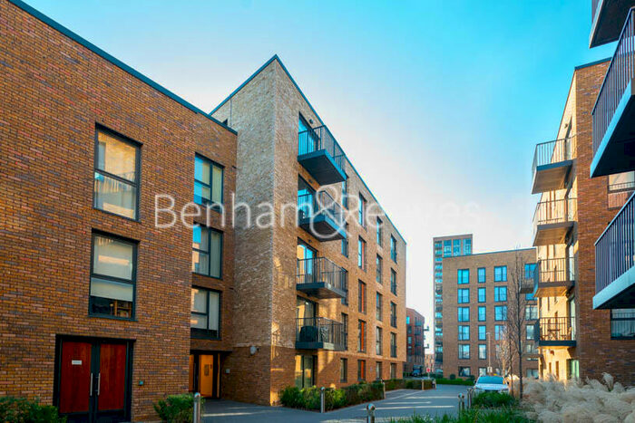 2 Bedroom Apartment To Rent In Ashton Reach, London, SE16