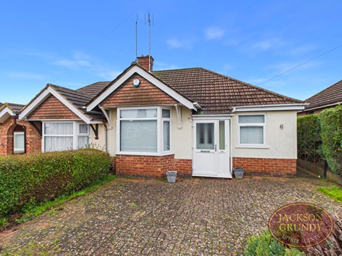 2 Bedroom Bungalow For Sale In Bishops Drive, Kingsthorpe, NN2