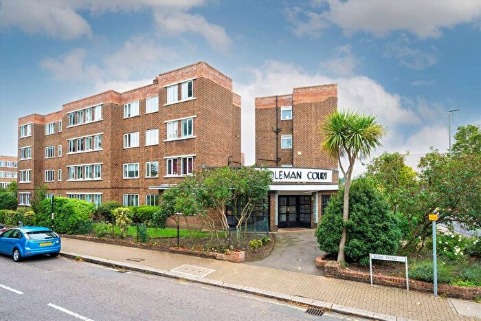 1 Bedroom Flat To Rent In Kimber Road, Wandsworth, SW18