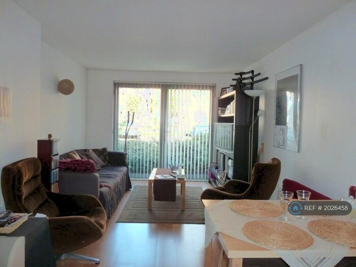 1 Bedroom Flat To Rent In Montana Building, London, SE13