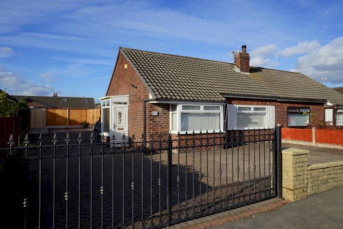 2 Bedroom Bungalow To Rent In Lincoln Avenue, Lowton, Warrington, WA3