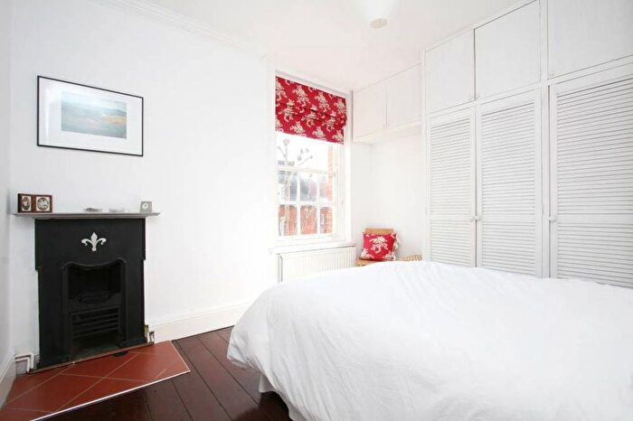 1 Bedroom Flat To Rent In Gainsborough House, London, SW1P