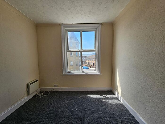 1 Bedroom Flat To Rent In Atherley Road, Shanklin, PO37