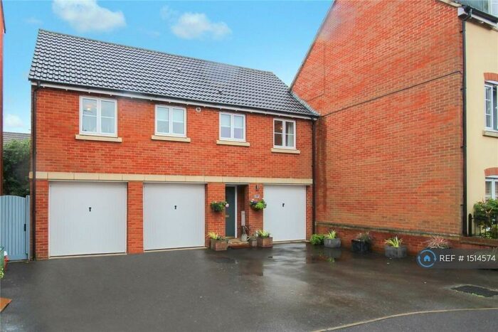 1 Bedroom Detached House To Rent In Phoenix Gardens, Swindon, SN25