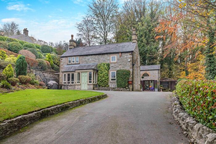 4 Bedroom Detached House For Sale In The Rock, Bakewell, DE45