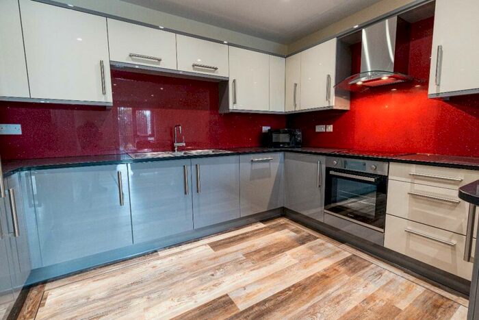 3 Bedroom Apartment To Rent In Ecco, S11