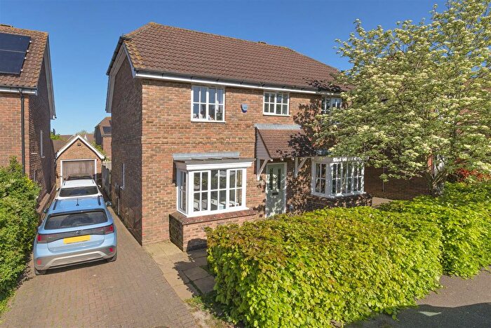 4 Bedroom Detached House For Sale In Buttercup Close, Paddock Wood, Tonbridge, TN12